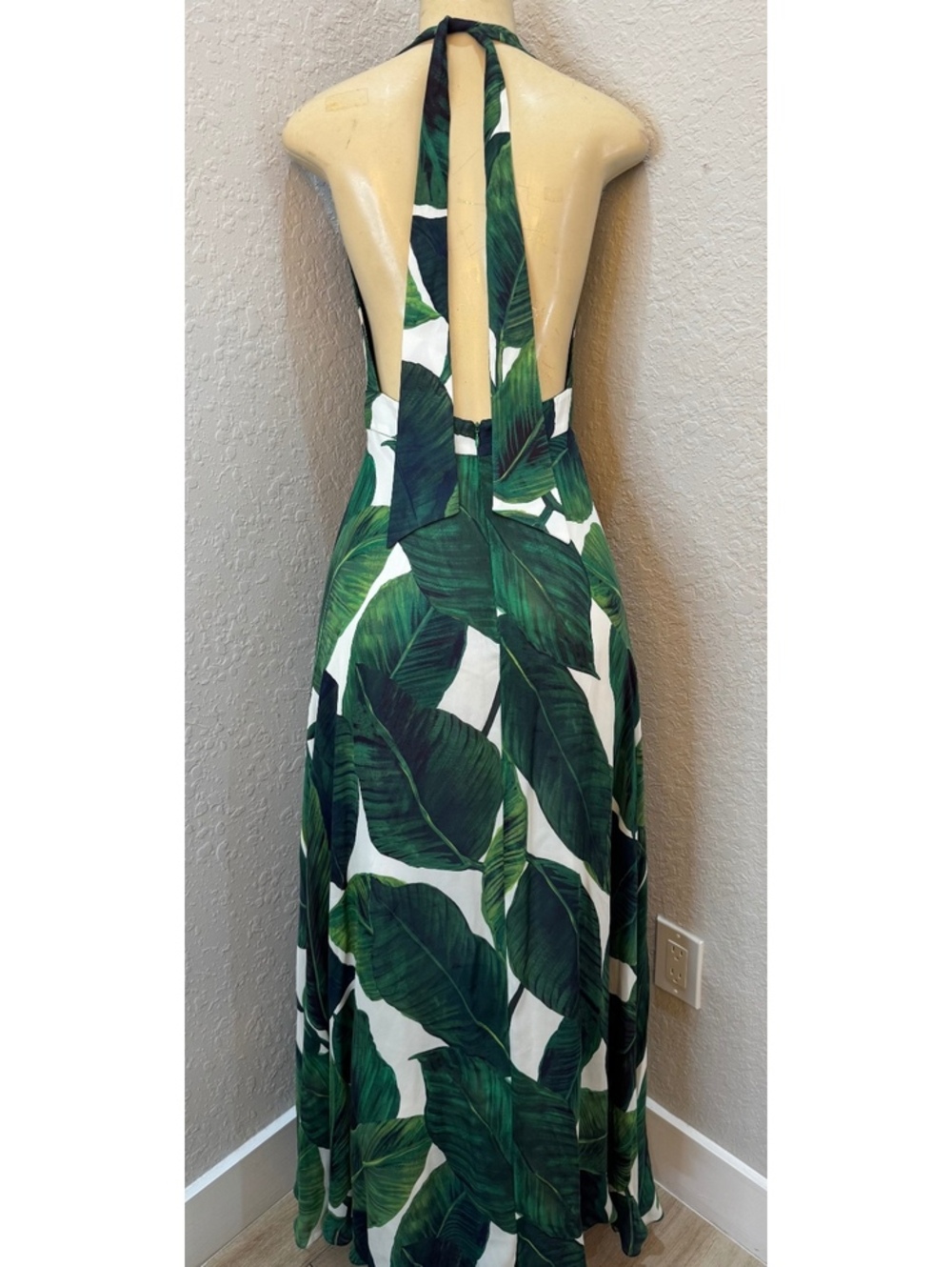 MILLY Tropical Banana Leaf Halter Maxi Dress Green White Backless NWOT - Picture 6 of 9